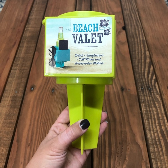 Accessories - Beach Valet green phone drink holder accessory